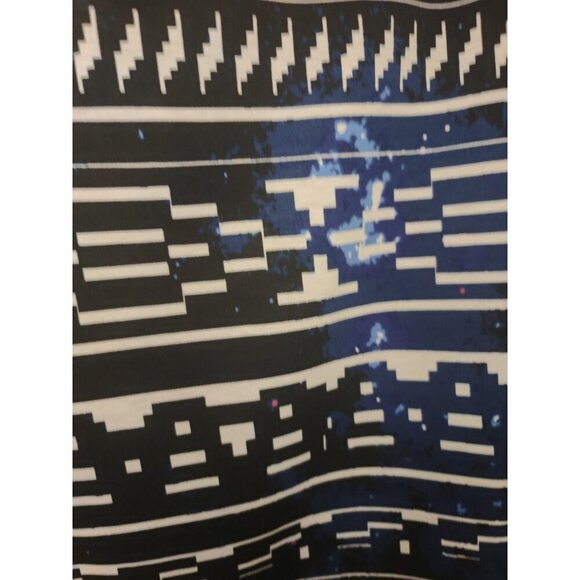 Lularoe top size L short sleeve cuffed black/blue geometric - Picture 3 of 4
